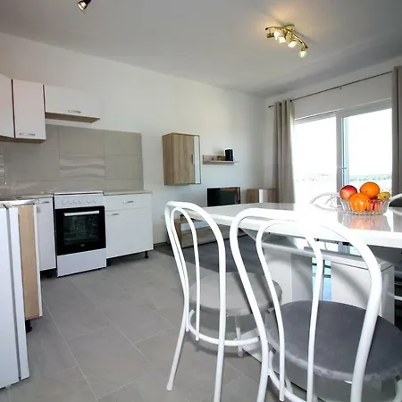 Mila Gostinjska kuća 3*