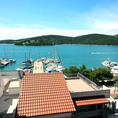 Gostinjska kuća Mila Tisno